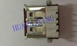 usb插座 讓家長放心！